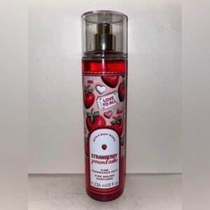 Bath & Body Works Strawberry Pound Cake Fine Fragrance Mist New